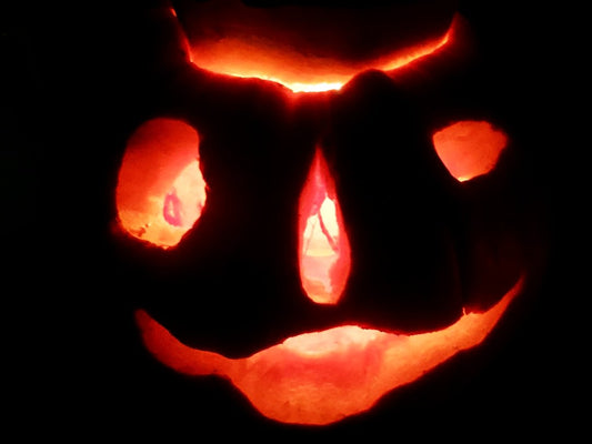 Creating Halloween Drama: The Art of Atmospheric Storytelling